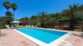 New! Villa Benirras